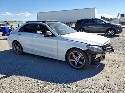Czwarte zdjęcie samochodu z boku: 2015 MERCEDES-BENZ C 300 VIN:55SWF4JB3FU050576 - miniatura