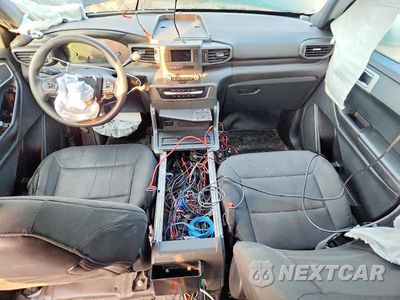 Zdjęcie 8 z 13 samochodu: 2023 FORD EXPLORER POLICE INTERCEPTOR VIN:1FM5K8AB2PGB38652 - miniatura