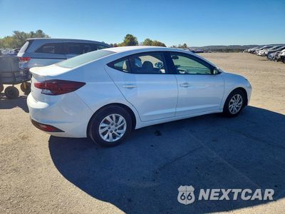 Trzecie zdjęcie samochodu z tyłu: 2019 HYUNDAI ELANTRA SE VIN:5NPD74LF5KH496097 - miniatura