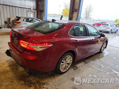 Trzecie zdjęcie samochodu z tyłu: 2019 TOYOTA CAMRY XLE VIN:4T1B11HKXKU726408 - miniatura