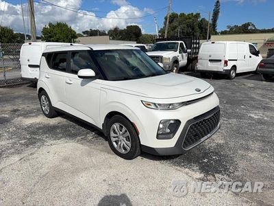 2020 KIA SOUL LX KNDJ23AU9L7724007 - główne zdjęcie licytacji z USA - miniatura