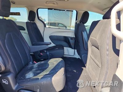 Zdjęcie 11 z 14 samochodu: 2020 CHRYSLER PACIFICA TOURING VIN:2C4RC1FG4LR159462 - miniatura