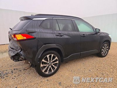 Trzecie zdjęcie samochodu z tyłu: 2022 TOYOTA COROLLA CROSS XLE VIN:7MUEAABG3NV037234 - miniatura