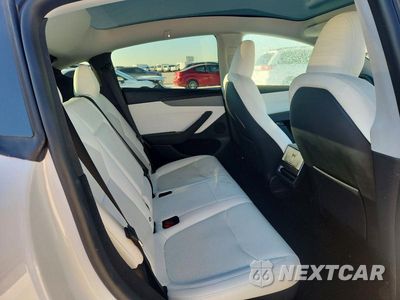 Zdjęcie 10 z 12 samochodu: 2026 TESLA MODEL Y VIN:7SAYGDEE0TA610075 - miniatura