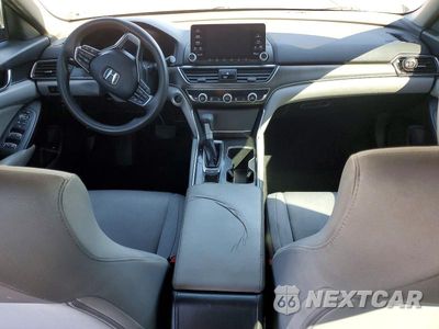 Zdjęcie 8 z 12 samochodu: 2018 HONDA ACCORD LX VIN:1HGCV1F17JA157350 - miniatura