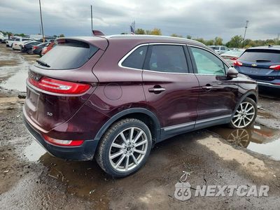 Trzecie zdjęcie samochodu z tyłu: 2019 LINCOLN MKC RESERVE VIN:5LMCJ3C95KUL04208 - miniatura
