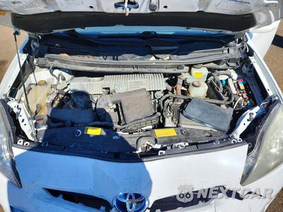 Zdjęcie 11 z 12 samochodu: 2014 TOYOTA PRIUS TWO VIN:JTDKN3DUXE1813453 - miniatura