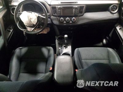 Zdjęcie 8 z 14 samochodu: 2017 TOYOTA RAV4 LE VIN:2T3BFREV8HW578001 - miniatura