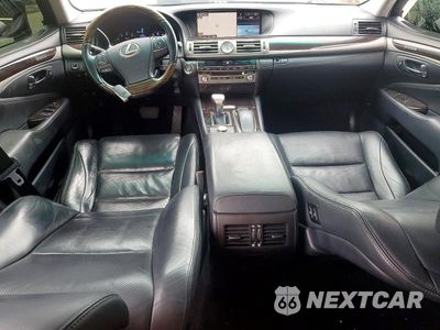 Zdjęcie 8 z 12 samochodu: 2015 LEXUS LS 460 VIN:JTHBL5EF1F5133645 - miniatura
