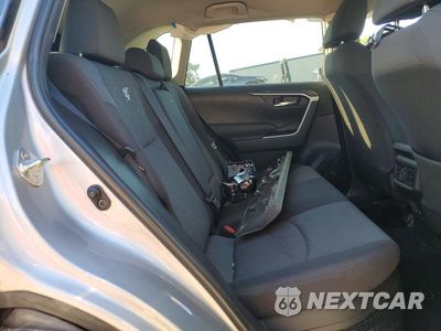 Zdjęcie 10 z 12 samochodu: 2021 TOYOTA RAV4 XLE VIN:2T3RWRFV2MW128190 - miniatura