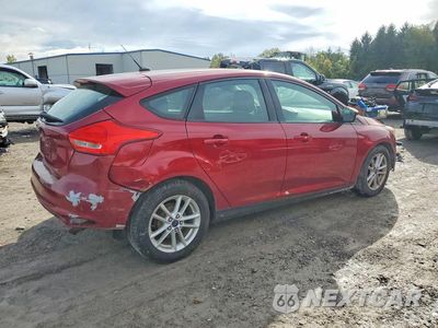 Trzecie zdjęcie samochodu z tyłu: 2015 FORD FOCUS SE VIN:1FADP3K25FL285532 - miniatura