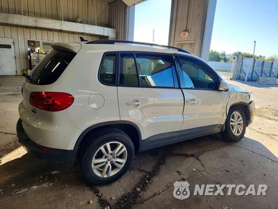 Trzecie zdjęcie samochodu z tyłu: 2017 VOLKSWAGEN TIGUAN S VIN:WVGBV7AX9HW512973 - miniatura
