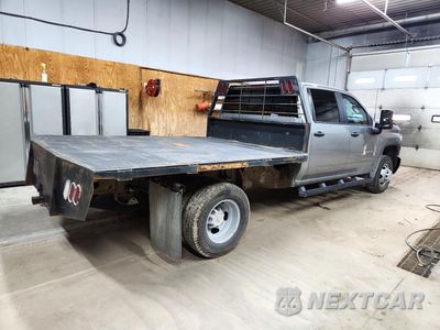 Trzecie zdjęcie samochodu z tyłu: 2026 CHEVROLET SILVERADO K3500 VIN:1GB4KSE73TF117106 - miniatura