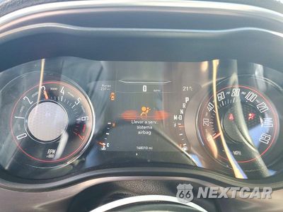 Zdjęcie 9 z 12 samochodu: 2016 DODGE CHALLENGER SXT VIN:2C3CDZAG9GH201472 - miniatura