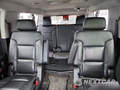 Zdjęcie 10 z 14 samochodu: 2020 CHEVROLET SUBURBAN K1500 PREMIER VIN:1GNSKJKJ2LR105404 - miniatura