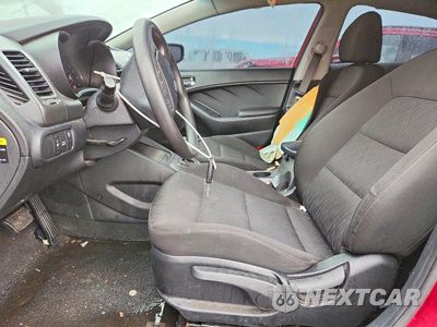 Zdjęcie 7 z 12 samochodu: 2016 KIA FORTE LX VIN:KNAFK4A63G5503952 - miniatura