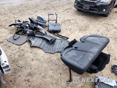 Zdjęcie 12 z 13 samochodu: 2026 TESLA MODEL Y VIN:7SAYGDEE6TA497247 - miniatura