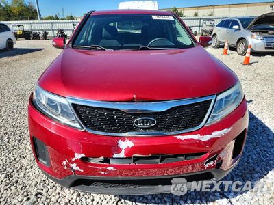 Piąte zdjęcie samochodu w środku: 2015 KIA SORENTO LX VIN:5XYKT3A60FG608611 - miniatura