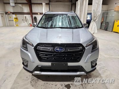 Piąte zdjęcie samochodu w środku: 2023 SUBARU FORESTER TOURING VIN:JF2SKARC6PH494111 - miniatura