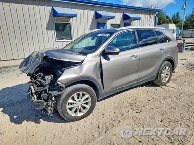 2017 KIA SORENTO LX 5XYPGDA30HG191791 - główne zdjęcie licytacji z USA - miniatura