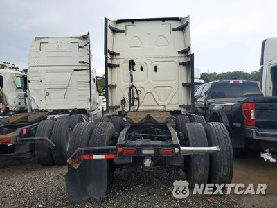 Zdjęcie 6 z 14 samochodu: 2019 FREIGHTLINER CASCADIA 126 SEMI TRUCK VIN:3AKJHHDR1KSKF0555 - miniatura