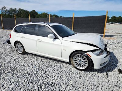 Czwarte zdjęcie samochodu z boku: 2009 BMW 328 XIT VIN:WBAUU33579A540240 - miniatura