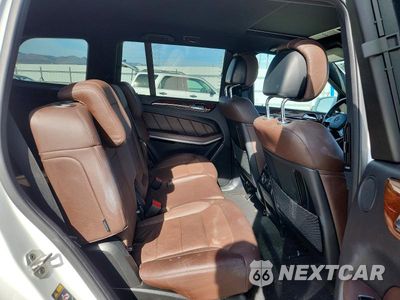 Zdjęcie 11 z 13 samochodu: 2016 MERCEDES-BENZ GL 550 4MATIC VIN:4JGDF7DE2GA667473 - miniatura