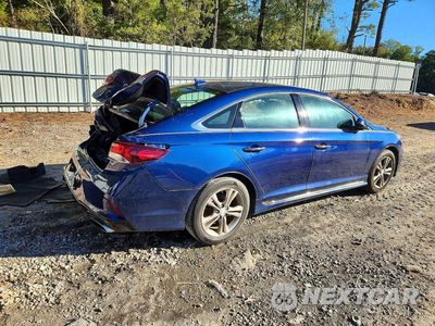 Trzecie zdjęcie samochodu z tyłu: 2018 HYUNDAI SONATA SPORT VIN:5NPE34AF8JH653588 - miniatura