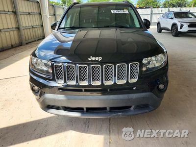 Piąte zdjęcie samochodu w środku: 2016 JEEP COMPASS LATITUDE VIN:1C4NJCEA0GD788979 - miniatura