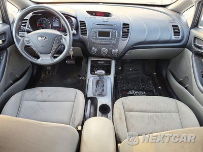 Zdjęcie 8 z 12 samochodu: 2016 KIA FORTE LX VIN:KNAFK4A61G5468618 - miniatura