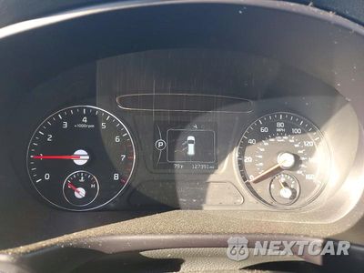 Zdjęcie 9 z 14 samochodu: 2017 KIA SORENTO LX VIN:5XYPG4A35HG284712 - miniatura