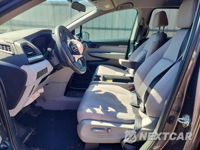 Zdjęcie 7 z 13 samochodu: 2018 HONDA ODYSSEY LX VIN:5FNRL6H24JB053049 - miniatura