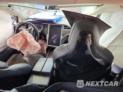 Zdjęcie 8 z 12 samochodu: 2016 TESLA MODEL X VIN:5YJXCBE40GF004445 - miniatura