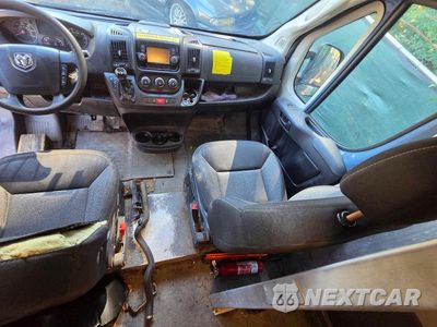 Zdjęcie 9 z 11 samochodu: 2020 RAM PROMASTER 3500 DELIVERY VAN VIN:3C6URVJG4LE128647 - miniatura