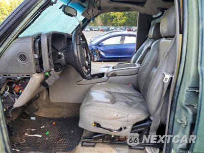 Zdjęcie 7 z 14 samochodu: 2004 CHEVROLET TAHOE K1500 VIN:1GNEK13Z64J201943 - miniatura