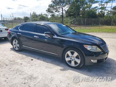Czwarte zdjęcie samochodu z boku: 2012 LEXUS LS 460L VIN:JTHGL5EF0C5045591 - miniatura