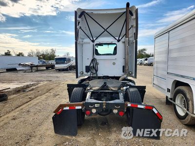 Zdjęcie 6 z 12 samochodu: 2018 PETERBILT 579 SEMI TRUCK VIN:1XPBA48X5JD478034 - miniatura