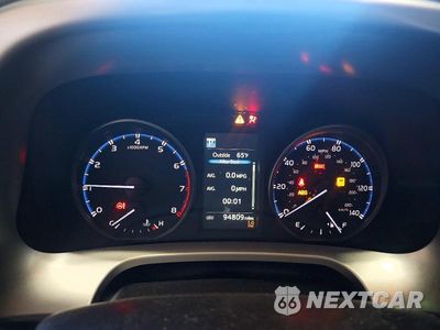 Zdjęcie 9 z 12 samochodu: 2017 TOYOTA RAV4 LE VIN:JTMBFREV0HJ174575 - miniatura