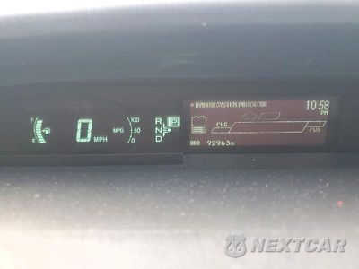 Zdjęcie 9 z 13 samochodu: 2015 TOYOTA PRIUS TWO VIN:JTDKN3DUXF1910055 - miniatura