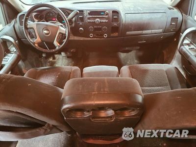 Zdjęcie 8 z 12 samochodu: 2007 CHEVROLET SILVERADO K1500 CREW CAB VIN:2GCEK13M771667411 - miniatura