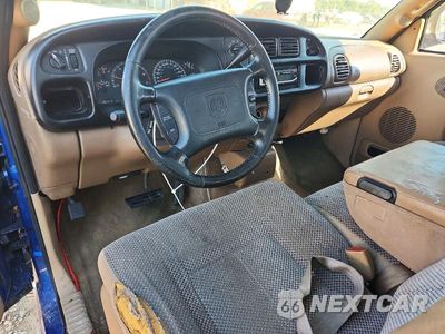 Zdjęcie 8 z 12 samochodu: 2001 DODGE RAM 1500 VIN:3B7HC13Y01G234279 - miniatura