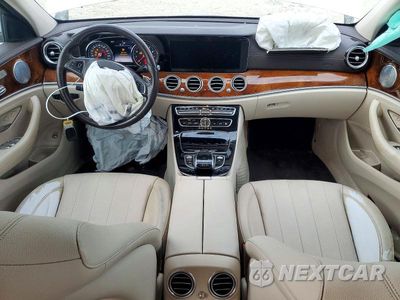 Zdjęcie 8 z 12 samochodu: 2018 MERCEDES-BENZ E 300 VIN:WDDZF4JB0JA480474 - miniatura