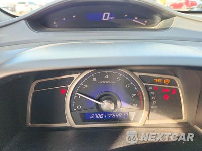 Zdjęcie 9 z 12 samochodu: 2011 HONDA CIVIC LX VIN:2HGFA1F52BH307329 - miniatura
