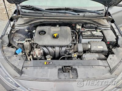 Zdjęcie 11 z 12 samochodu: 2019 HYUNDAI ELANTRA SEL VIN:5NPD84LFXKH443666 - miniatura