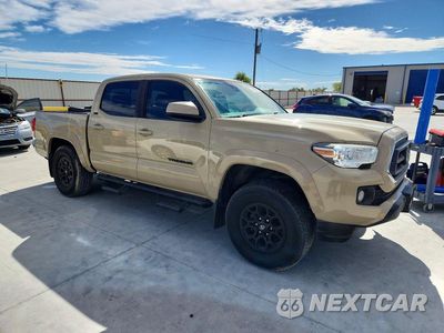 Czwarte zdjęcie samochodu z boku: 2020 TOYOTA TACOMA SR5 V6 VIN:5TFAZ5CNXLX091031 - miniatura