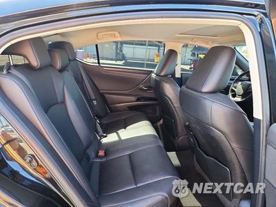 Zdjęcie 10 z 12 samochodu: 2022 LEXUS ES 300H BASE VIN:58ADA1C11NU024045 - miniatura