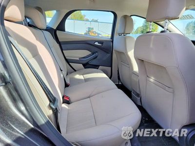 Zdjęcie 10 z 12 samochodu: 2016 FORD FOCUS SE VIN:1FADP3K28GL226119 - miniatura