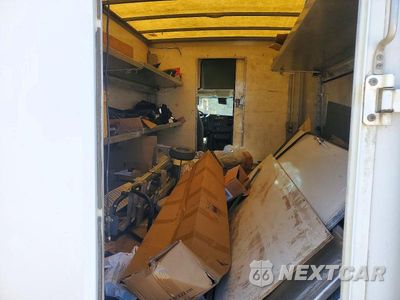 Zdjęcie 10 z 13 samochodu: 2017 GMC SAVANA DELIVERY TRUCK VIN:1GD37SCG9H1202172 - miniatura