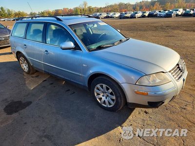 Czwarte zdjęcie samochodu z boku: 2003 VOLKSWAGEN PASSAT GLS VIN:WVWVD63B43E080811 - miniatura