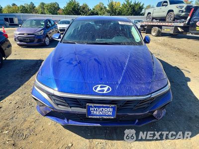 Piąte zdjęcie samochodu w środku: 2024 HYUNDAI ELANTRA SEL VIN:KMHLM4DG8RU686757 - miniatura